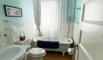 20 Greeley Ave, Bar Harbor, ME 04609