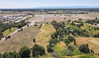 Deschutes Road, Anderson, CA 96007