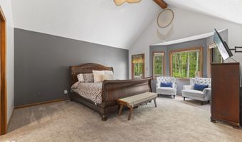 1126 Timber Climb Dr, Avon, IN 46123