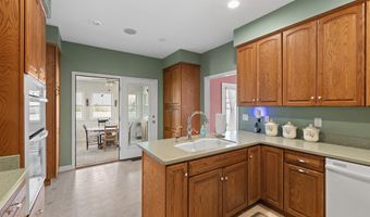 817 ORKNEY Grade, Basye, VA 22810