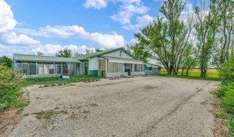 662 E 1452 Rd, Baldwin City, KS 66006