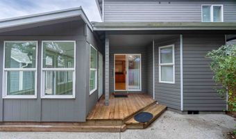 615 SW SEABIRD Dr, Bandon, OR 97411