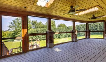 16978 Asbury, Asbury, IA 52002