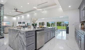 49 INTERLAKEN Rd, Orlando, FL 32804