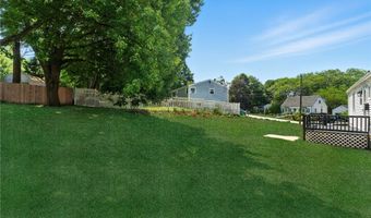 82 Barton Ave, Warwick, RI 02889