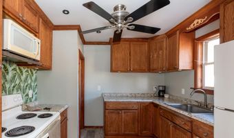 30 2nd St St, Franklinville, NJ 08322