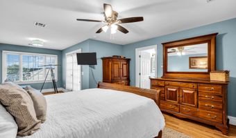 221 Magnolia Dr, Bayville, NJ 08721