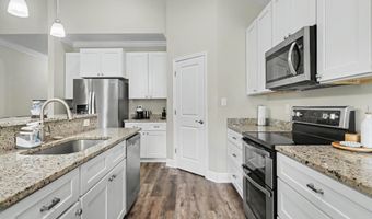 746 Waters View Dr, Biloxi, MS 39532