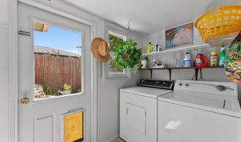 311 MAPLE St, Brookings, OR 97415