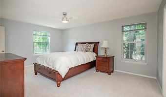742 Arbor Ridge Ct, Ballwin, MO 63021