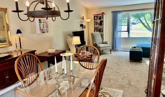 5 Governors Ln, Bethel, CT 06801