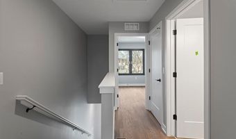2237 Trillium Ln, Ann Arbor, MI 48104