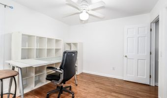3 Deerfield Rd, Brookfield, CT 06804