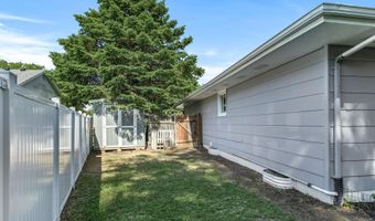 13994 Holyoke Ct, Apple Valley, MN 55124