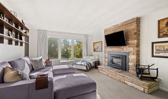 1008 Valley Dr, Ashland, OH 44805