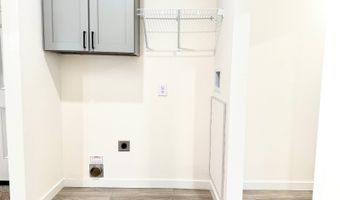 222 Goldenrod Ln E, Altoona, WI 54720