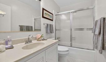 5103 SENTINEL Dr 33, Bethesda, MD 20816