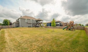 6994 141st St, Basehor, KS 66007