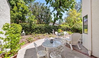 30430 Passageway Pl, Agoura Hills, CA 91301