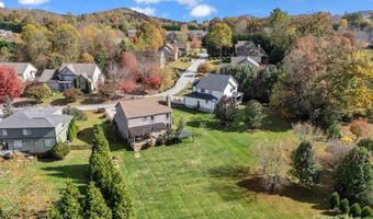 27 Drakes Meadow Ln, Arden, NC 28704