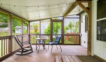 6926 VANDERBILT Dr, Alexandria, VA 22307