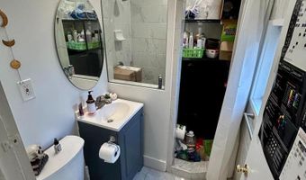 305 FRANKLIN St, Alexandria, VA 22314