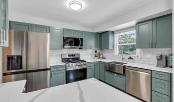 250 Point Pleasant Ave, Bayville, NJ 08721