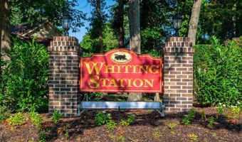 2 Morning Glory Ln, Whiting, NJ 08759