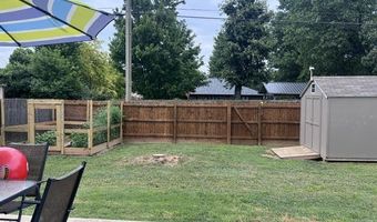 409 Brittany Ct, Aurora, MO 65605