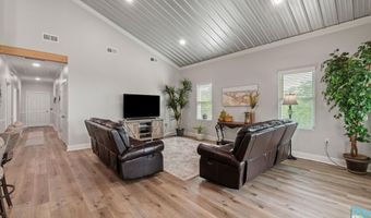 5004 Oak St, Bay St. Louis, MS 39520