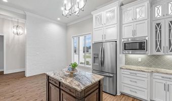 140 St Andrews Ln, Benton, LA 71006
