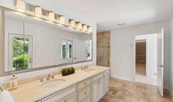 9821 BETTEKER Ln, Potomac, MD 20854