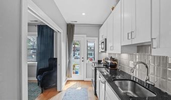 833 19TH St NE 3, Washington, DC 20002