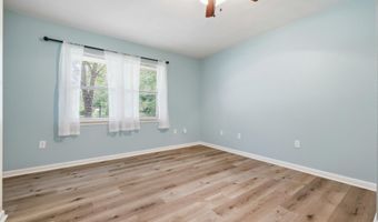 9260 Pinecrest Dr, Biloxi, MS 39532
