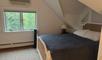 158 Narragansett Ave 1-C, Newport, RI 02840