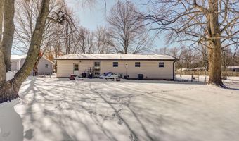 667 W Elm St, Aurora, MO 65605