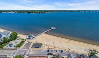 375 E BARNEGAT Ave, Bayville, NJ 08721