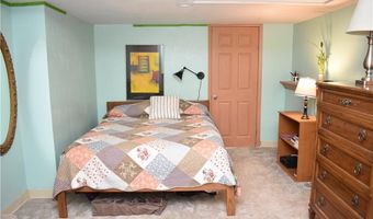 225 King St, Baldwin City, KS 66006