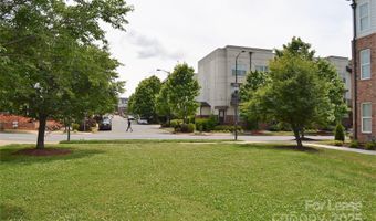 841 Seigle Point Dr, Charlotte, NC 28204