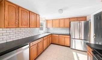 111 Hopkins Hollow Rd, Coventry, RI 02827