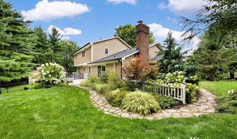 7716 Tobemory Ct SE, Ada, MI 49301