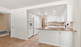 27540 Freetown Ln, Agoura Hills, CA 91301