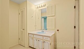 455 Boulder Gardens Rd, Banner Elk, NC 28604