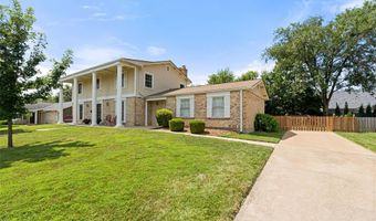 603 Rue Montand Dr, Ballwin, MO 63011