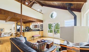 7090 Fickle Hill Rd, Arcata, CA 95521