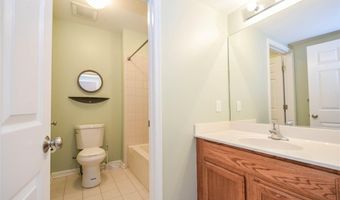 67 Chelsea Ct, Atlantic City, NJ 08401