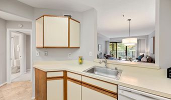 2100 LANGSTON Blvd 112, Arlington, VA 22201