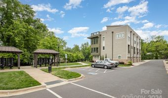 319 Uptown West Dr, Charlotte, NC 28208