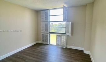 20400 W Country Club Dr 608, Aventura, FL 33180