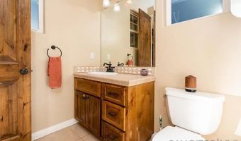 23475 Trappers Hollow Rd, Alpine, CA 91901
